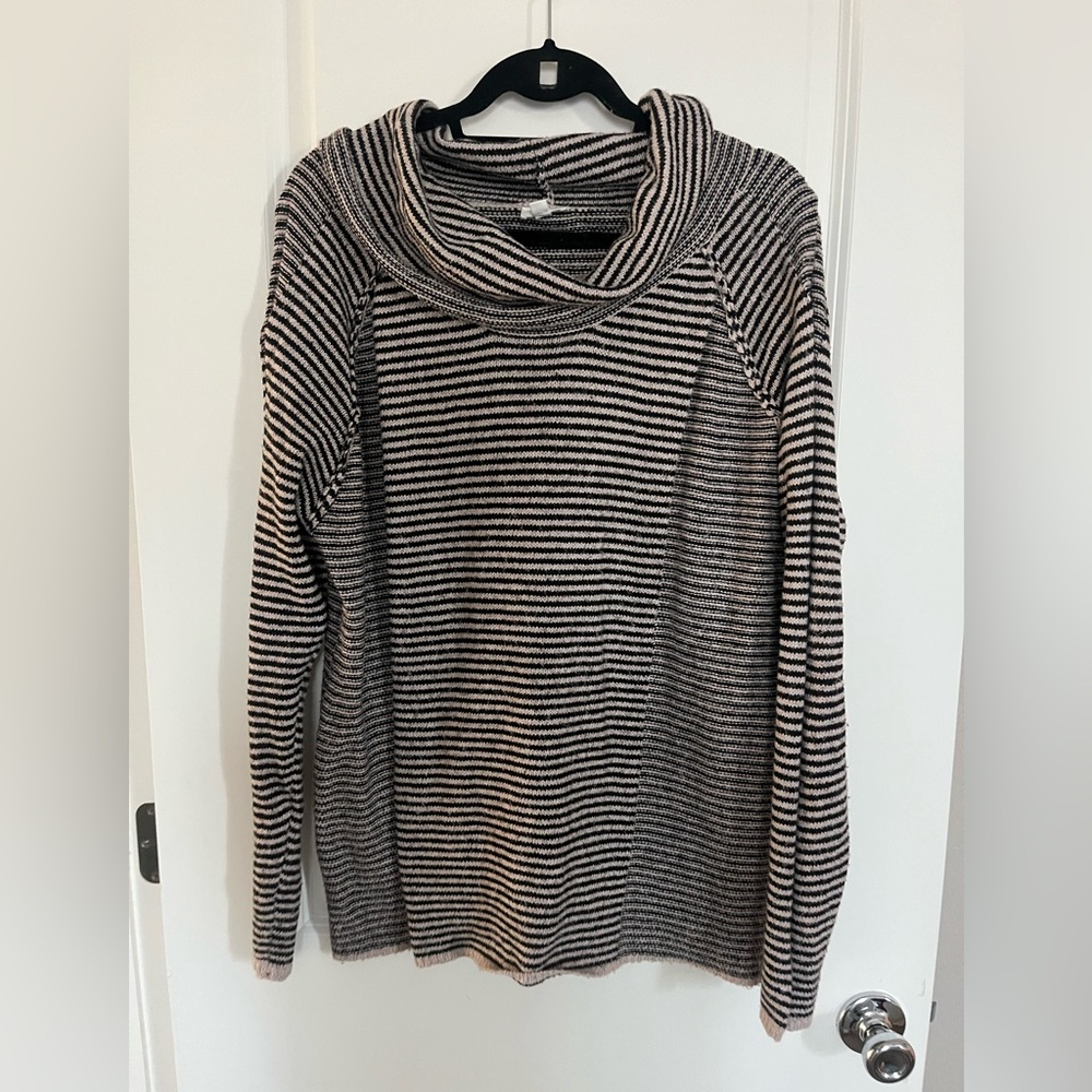 Chic Striped Black and White Cowl Neck Sweater